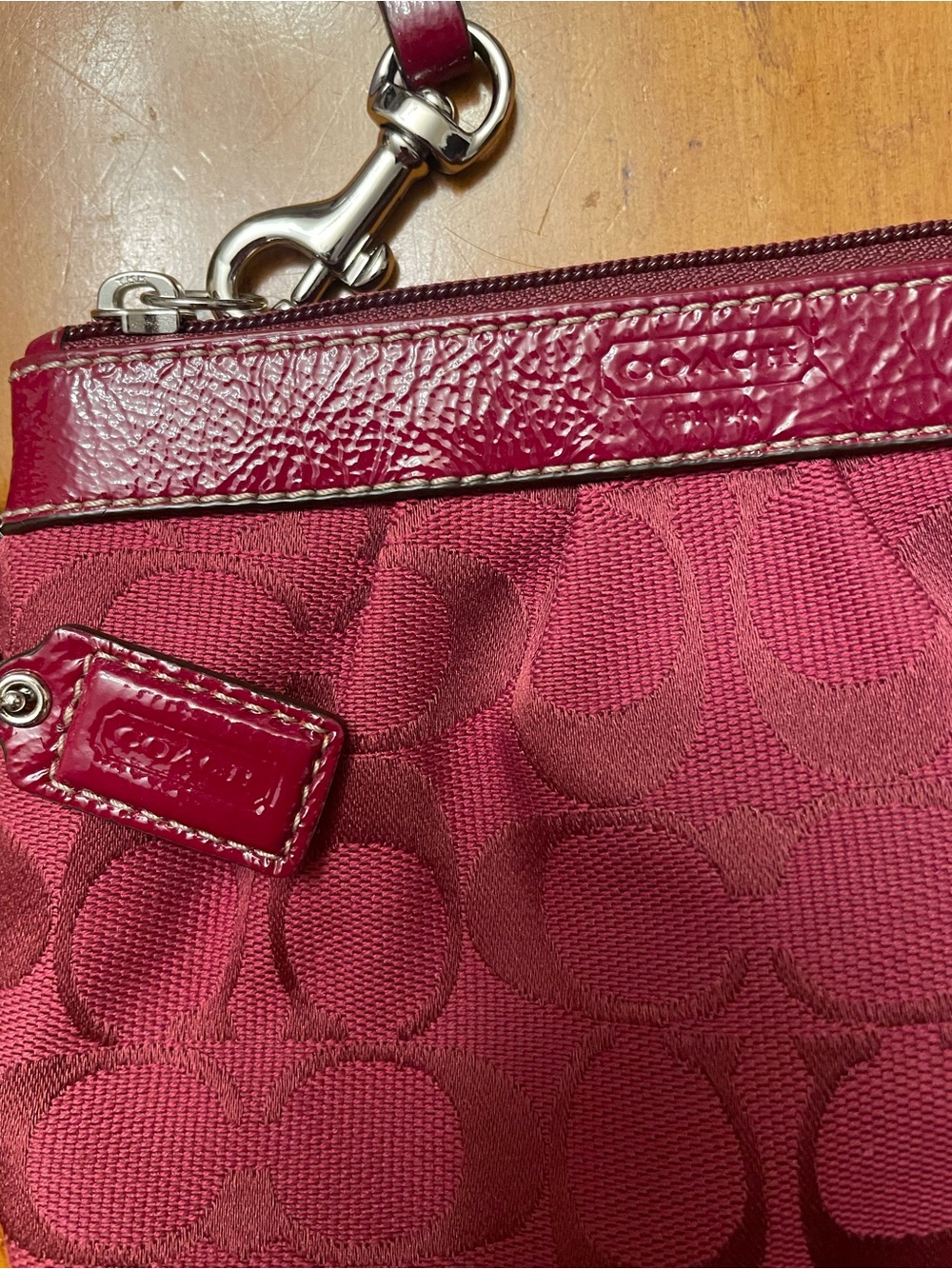 Coach Signature Jacquard Wristlet in Wine - Picture 3 of 7